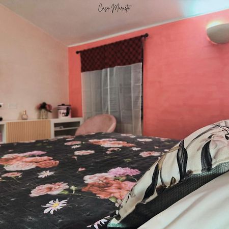 Marieta Rooms Sarzana Exteriör bild