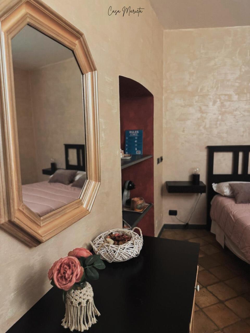 Marieta Rooms Sarzana Exteriör bild