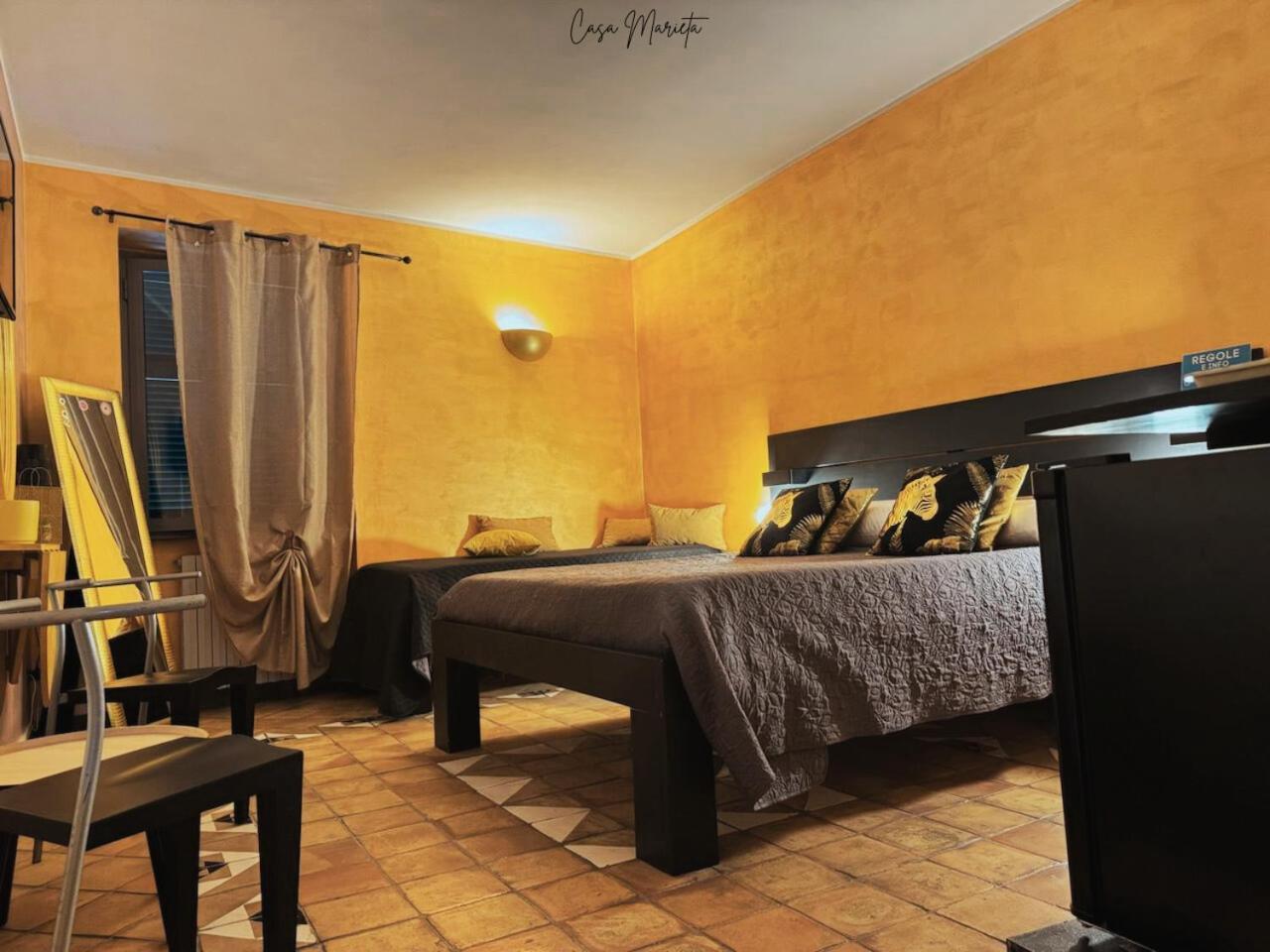 Marieta Rooms Sarzana Exteriör bild
