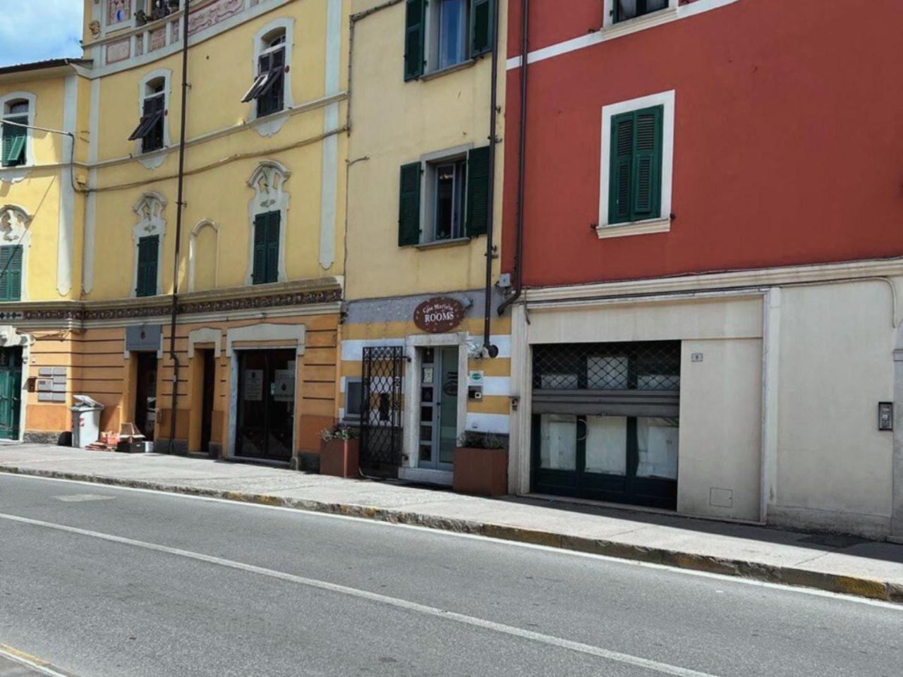 Marieta Rooms Sarzana Exteriör bild